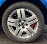 VW POLO jsme obuli na Alu kolo originál VW 6x15" ET38, 5x100x57 a Nokian WR D4 185/55 R15 86H XL