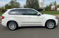 BMW X5 jsme obuli na Alu kolo originál BMW 9x19" ET48, 5x120x74 a Bridgestone Blizzak LM-25 4x4 255/50 R19 107V RFT *