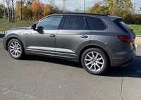 VW TOUAREG jsme obuli na Alu kolo originál AUDI 9x20" ET33, 5x112x66.5 a Goodyear UltraGrip 8 Performance 285/45 R20 112V XL AO + čidla tlaku TPMS