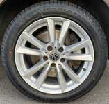 VW T6 jsme obuli na Alu kolo originál BMW 5x120x74 8.5x18" ET48 a Sailun Ice Blazer Alpine EVO 255/45 R18 103V XL