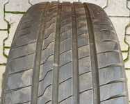 Firestone Roadhawk 225/50 R17 98Y XL