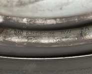 Plechový disk KFZ 8875 6Jx15 5x118x71,1 ET68 a Continental VancoCamper 215/70 R15 C 109R 70%