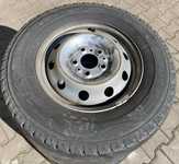 Plechový disk KFZ 8875 6Jx15 5x118x71,1 ET68 a Bridgestone Duravis R630 215/70 R15 C 109S 30%