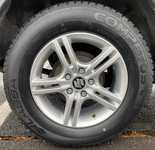  TOYOTA RAV4 jsme obuli na Alu kolo SUZUKI 6.5x16" ET45 5x114.3x60 a Lassa Competus H/L 215/70 R16 100H