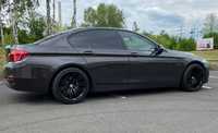 BMW 5 jsme obuli na Alu kolo 8.5x19" ET14, 5x120x72.5 a Toyo Proxes T1 265/35 R19 98Y XL AO