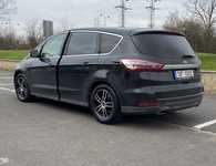 FORD S-MAX jsme obuli na Alu kolo CARMANI 7.5x17“ 5x108x63.3 ET55 a Sailun Atrezzo Elite 235/55 R17 103V XL + čidla tlaku TPMS