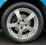 PEUGEOT 207 jsme obuli na Alu kolo DEZENT 6.5x16" 4x108x65 ET25 a Hankook K115 Ventus Prime 2 195/55 R16 87W