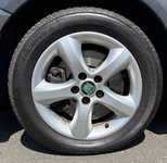 ŠKODA ROOMSTER jsme obuli na Alu kolo originál ŠKODA 6x15" ET43, 5x100x57 a Saetta Touring 2 195/55 R15 85V