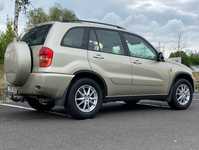 TOYOTA RAV4 jsme obuli na Alu kolo NISSAN 6.5x16" ET40 5x114.3x60 a NEXEN CP671 215/70 R16 100H