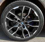 BMW X7 jsme obuli na Alu kolo HRS Přední 5x112x66.5 9.5x22" ET32 a Kumho Ecsta PS71 275/40 R22 108Y XL, Zadní 5x112x66.5 10.5x22" ET43 a Kumho Ecsta PS71 315/35 R22 111Y XL + čidla tlaku TPMS