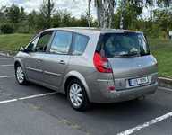 RENAULT SCENIC jsme obuli na Alu kolo originál RENAULT 6.5x16" ET49 4x100x60 a Matador MP62 All Weather EVO 205/60 R16 96H XL