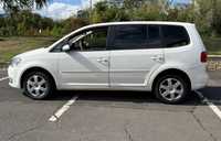 VW TOURAN jsme obuli na Alu kolo originál ŠKODA 6.5x16" ET50, 5x112x57 a Dayton DW510 EVO 205/55 R16 91H