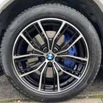 BMW X5 jsme obuli na Alu kolo HRS Přední 5x112x66.5 9x20" ET35 a Pirelli Scorpion Winter 275/45 R20 110V XL RFT, Zadní 5x112x66.5 10.5x20" ET40 a Pirelli Scorpion Winter 305/40 R20 112V XL RFT + čidla tlaku TPMS