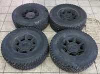 Alu kolo originál HUMMER 8.5x17" 8x165.1x116,7 ET18 a BFGoodrich All Terrain T/A KO 315/70 R17 121R 70%