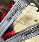 Alu kolo originál MERCEDES AMG 5x112x66.5, Přední 8.5x20" ET38 a Zadní 9.5x20" ET38 + čidla tlaku TPMS