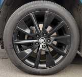 ŠKODA KAROQ jsme obuli na Alu kolo originál ŠKODA 7.5x18" ET43 5x112x57 a Toyo Proxes R40 215/50 R18 92V