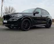 BMW X5 jsme obuli na Alu kolo HRS Přední 5x112x66.5 9.5x22" ET37 a Sailun ZSR2 Atrezzo 275/35 R22 104Y XL, Zadní 5x112x66.5 10.5x22" ET43 a Sailun ZSR2 Atrezzo 315/30 R22 107Y XL + čidla tlaku TPMS