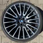 Alu kolo originál BMW 5x112x66.5 PŘEDNÍ 8.5x21“ ET25 a Falken Azenis FK520 245/35 R21 96Y XL 80%, ZADNÍ 10x21“ ET41 a Falken Azenis FK520 275/30 R21 98Y XL 80% + čidla tlaku TPMS