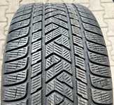 Alu kolo originál MERCEDES 5x112x66.5, Přední 10x21" ET52 a Pirelli Scorpion Winter 275/45 R21 110V XL MO 90%, Zadní 11x21" ET38 a Pirelli Scorpion Winter 315/40 R21 111V MO 90% + čidla tlaku TPMS