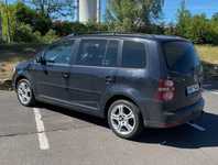 VW TOURAN jsme obuli na Alu kolo originál SEAT 7x17" ET54 5x112x57 a Hankook K117 Ventus S1 evo 2 225/45 R17 91W