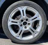 VW TOURAN jsme obuli na Alu kolo originál SEAT 7x17" ET54 5x112x57 a Hankook K117 Ventus S1 evo 2 225/45 R17 91W