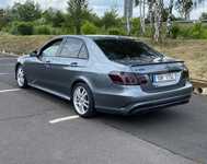 MERCEDES E-Class jsme obuli na Alu kolo originál BRABUS 5x112x66.5 PŘEDNÍ 8.5x18" ET50 a Michelin Primacy 4 235/40 R18 91W, ZADNÍ 9.5x18" ET50 a Dunlop SP Sport 01 275/35 R18 95W ROF * + čidla tlaku TPMS