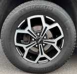 DACIA DUSTER jsme obuli na Alu kolo HRS 6.5x16" 5x114.3x66 ET50 a Michelin Latitude Tour HP 215/65 R16 98H
