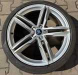 Alu kolo WHEELWORLD 9x20“ ET37, 5x112x66.5 a Pirelli PZero 255/35 R20 97Y AO 30%