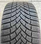 Bridgestone Blizzak LM005 225/40 R18 92V XL